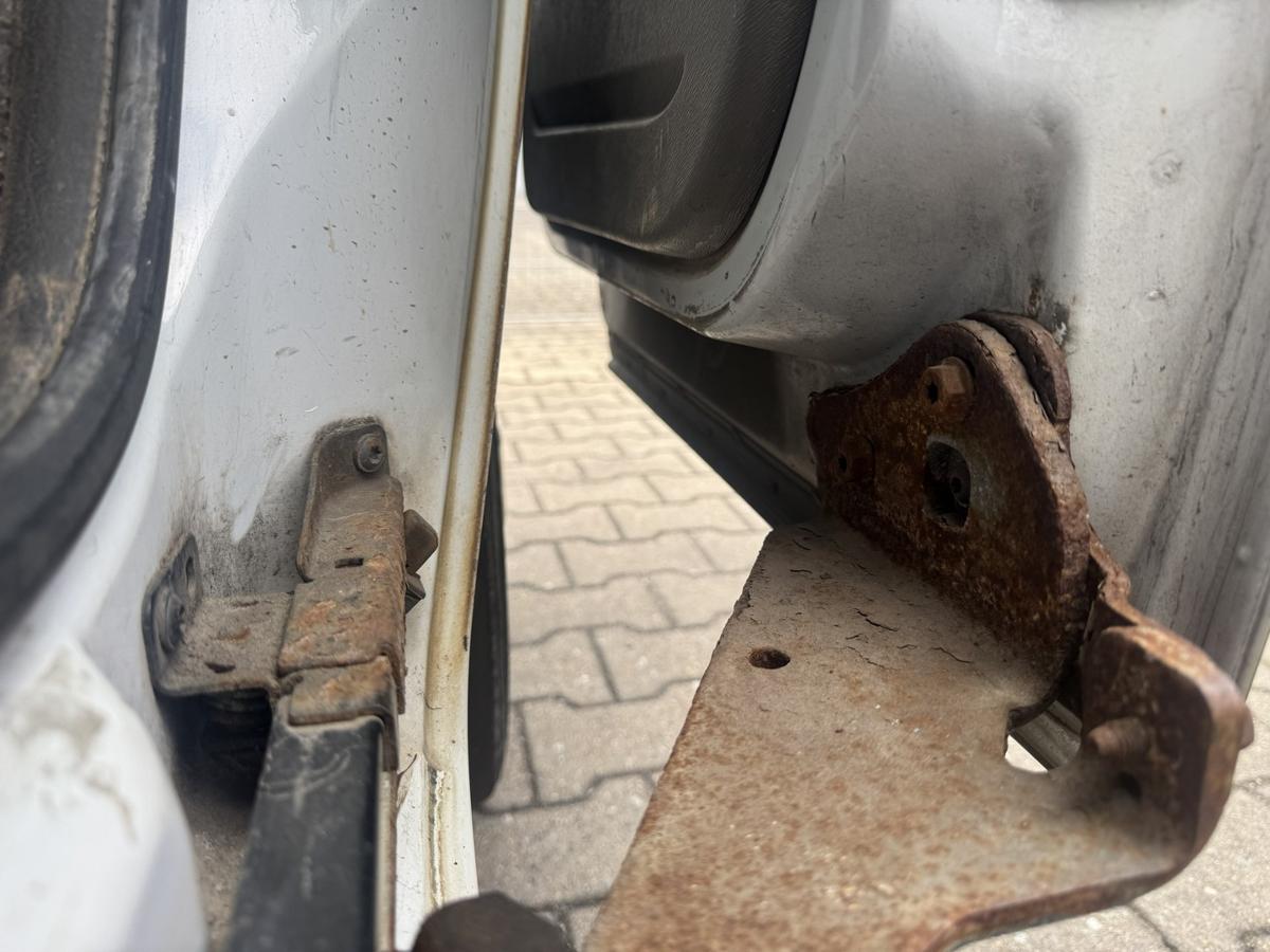 Renault Kangoo 2 original Schiebet&uuml;r links Wei&szlig; verglast Bj.2008